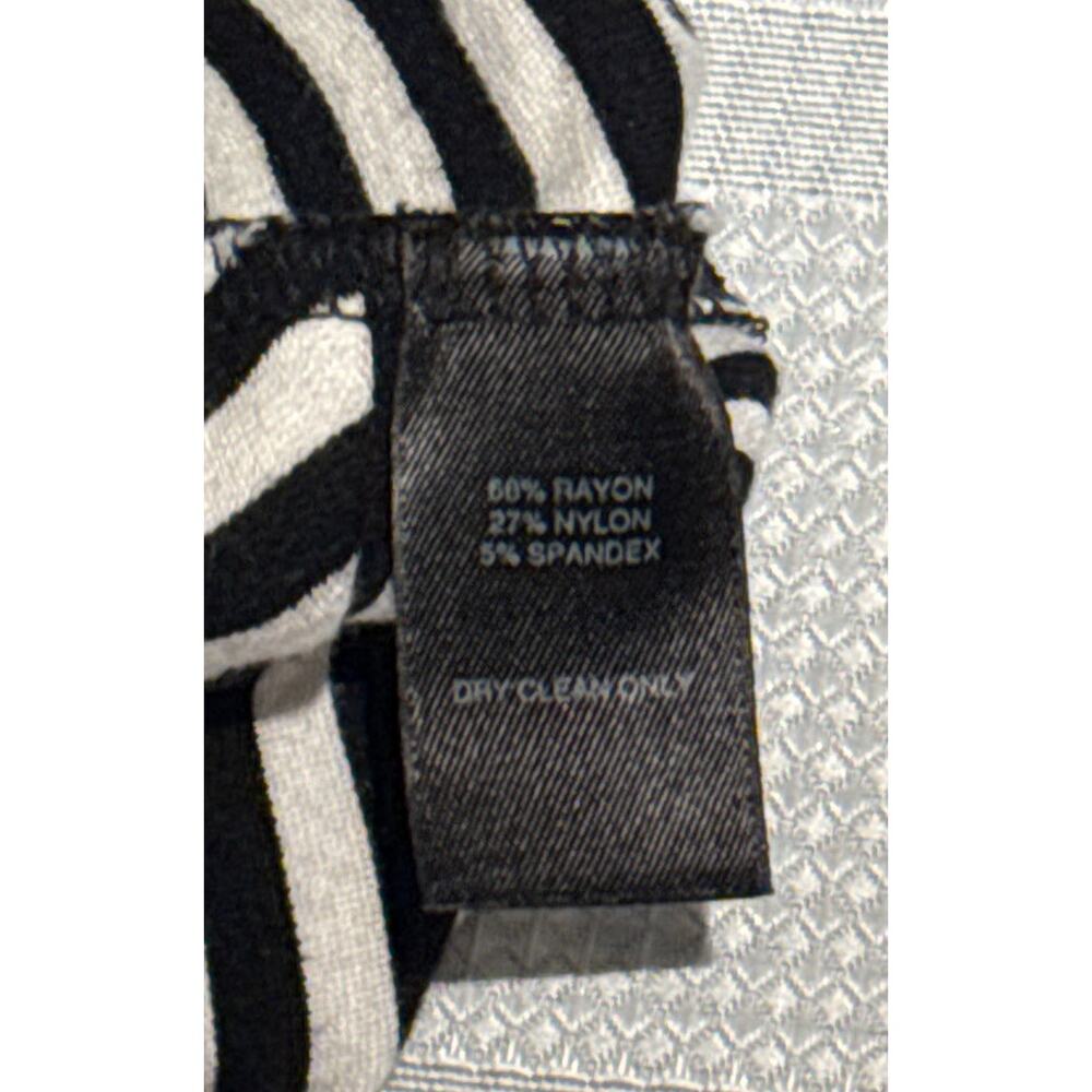 White House Black Market Black‎ and White Stripped Jacket Size XS - Picture 4 of 4